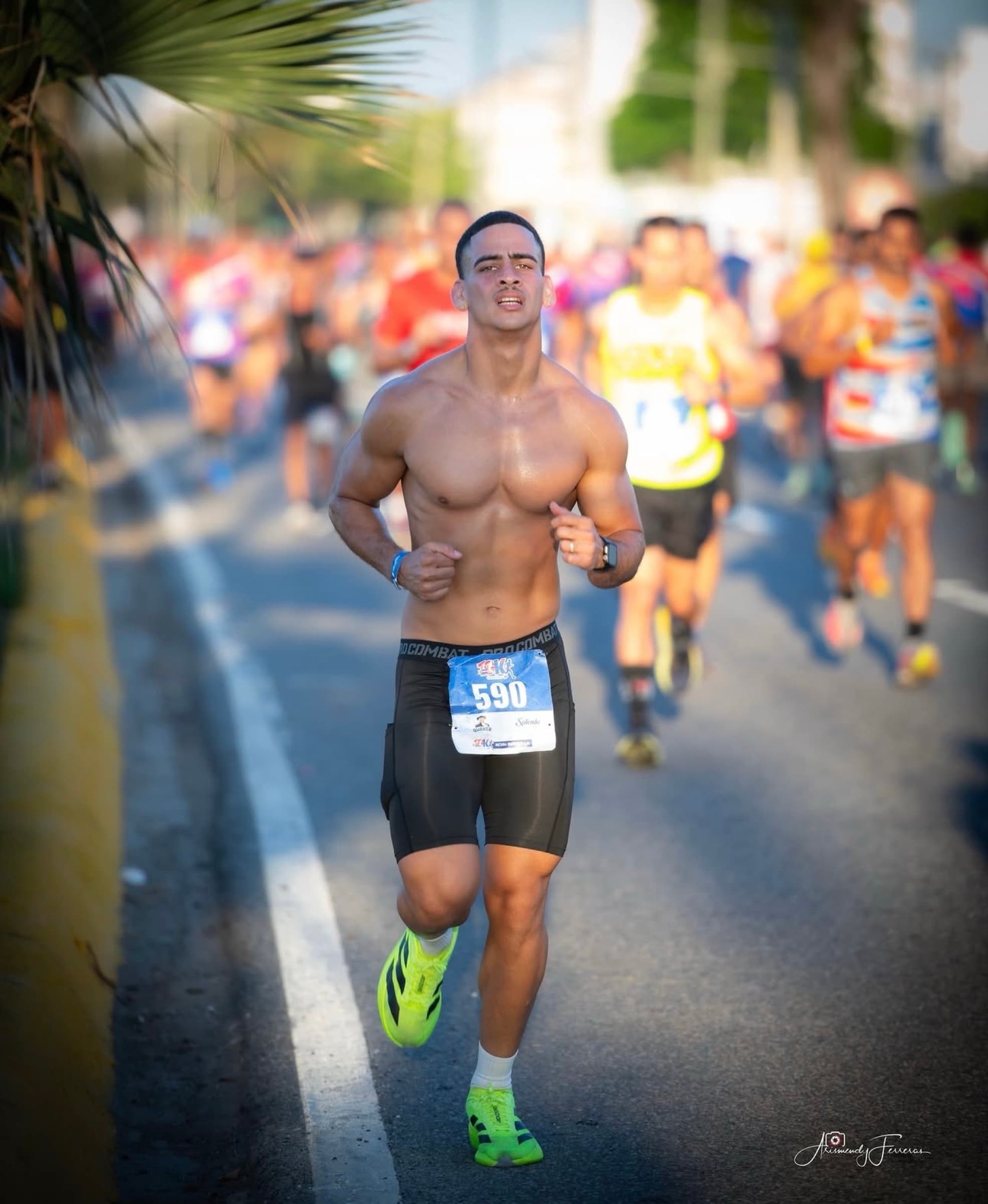Wilmin corriendo una carrera de 10K